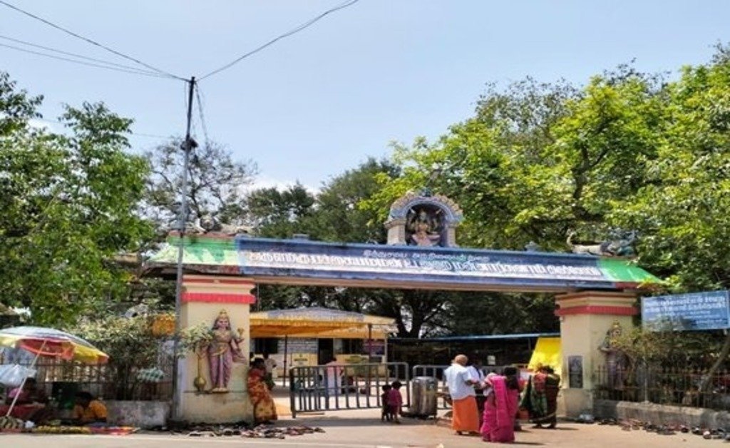 Chennai to Valapandal Munugapet Pachaiamman temple Car Rental