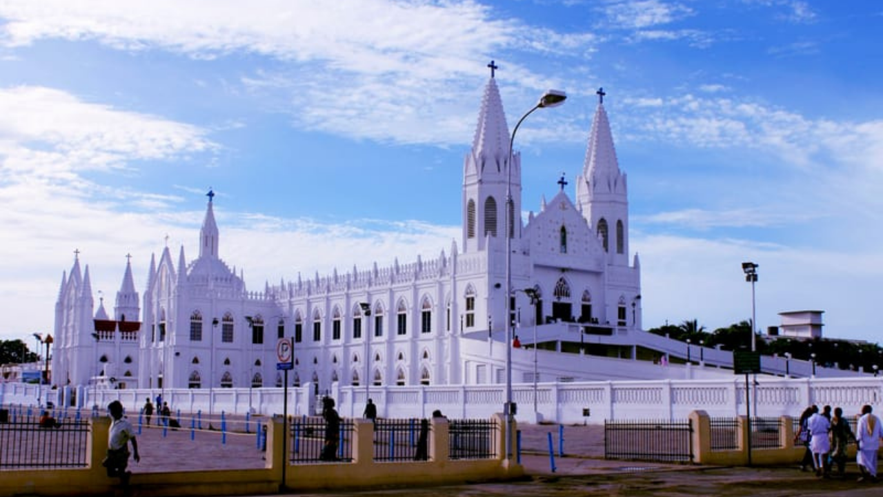 Chennai Airport to Velankanni Car Rental